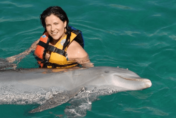 Miami Dolphin Encounter (non-swim) (800) 667-5524