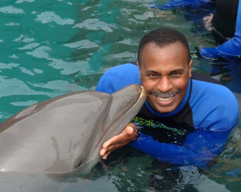 Miami Dolphin Encounter (non-swim) (800) 667-5524